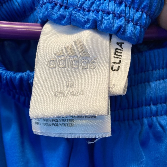 2010 World Cup Espana Xavi suit - Picture 3 of 3